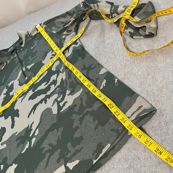 Nike Quarter Zip Athletic Longsleeve Camo Shirt Medium Outdoor Performance Green - Picture 3 of 8